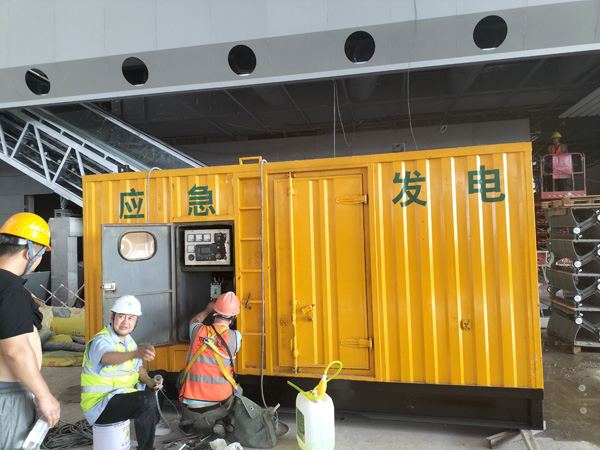 乌当怎样判断空气滤清器是否需要更换？